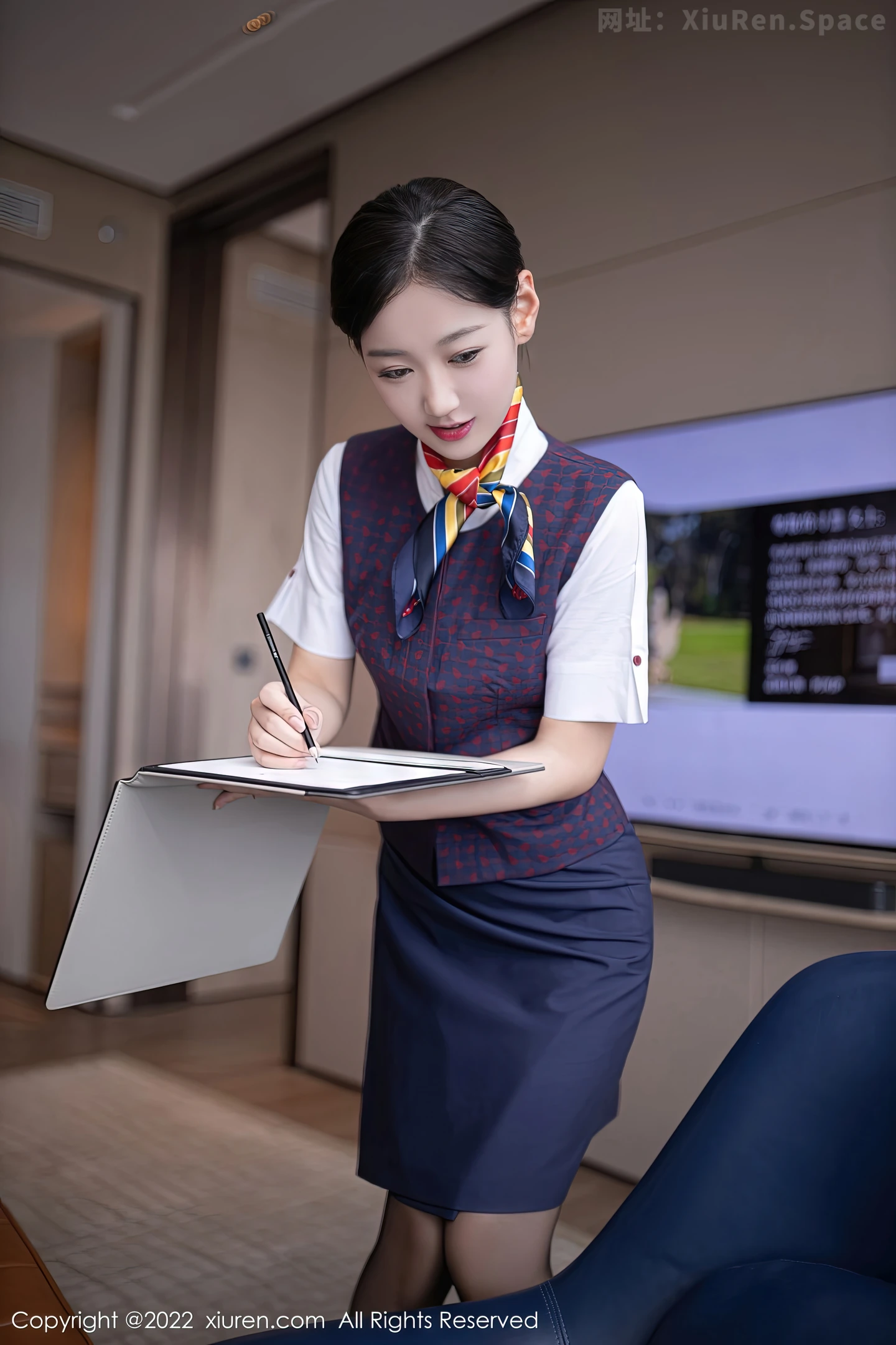 图片[6]-[XiuRen秀人网] VOL.5922 模特唐安琪北京旅拍国航空姐角色半脱制服露蕾丝内衣诱惑写真79P-秀人网官方网站